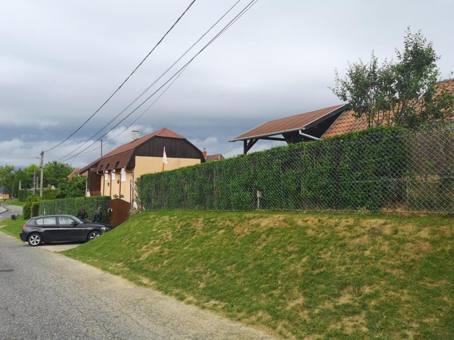 Karos Central Apartmanhaz Zalakaros Buitenkant foto